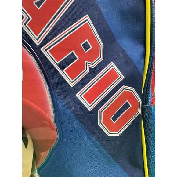 Super Mario Brothers backpack featuring Mario on the front - Picture 2 of 9